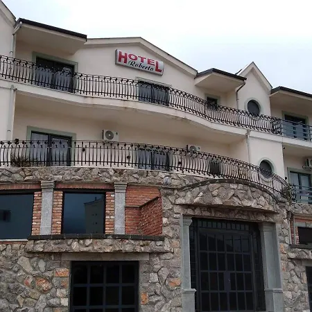 Hotel Roberto *